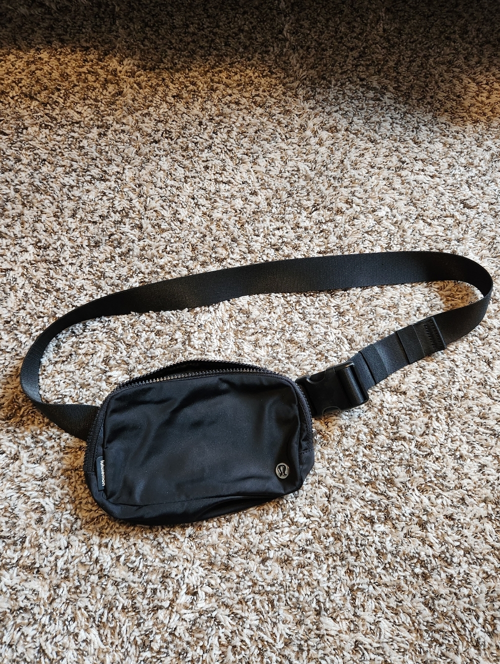 lululemon Everywhere Belt Bag 1L